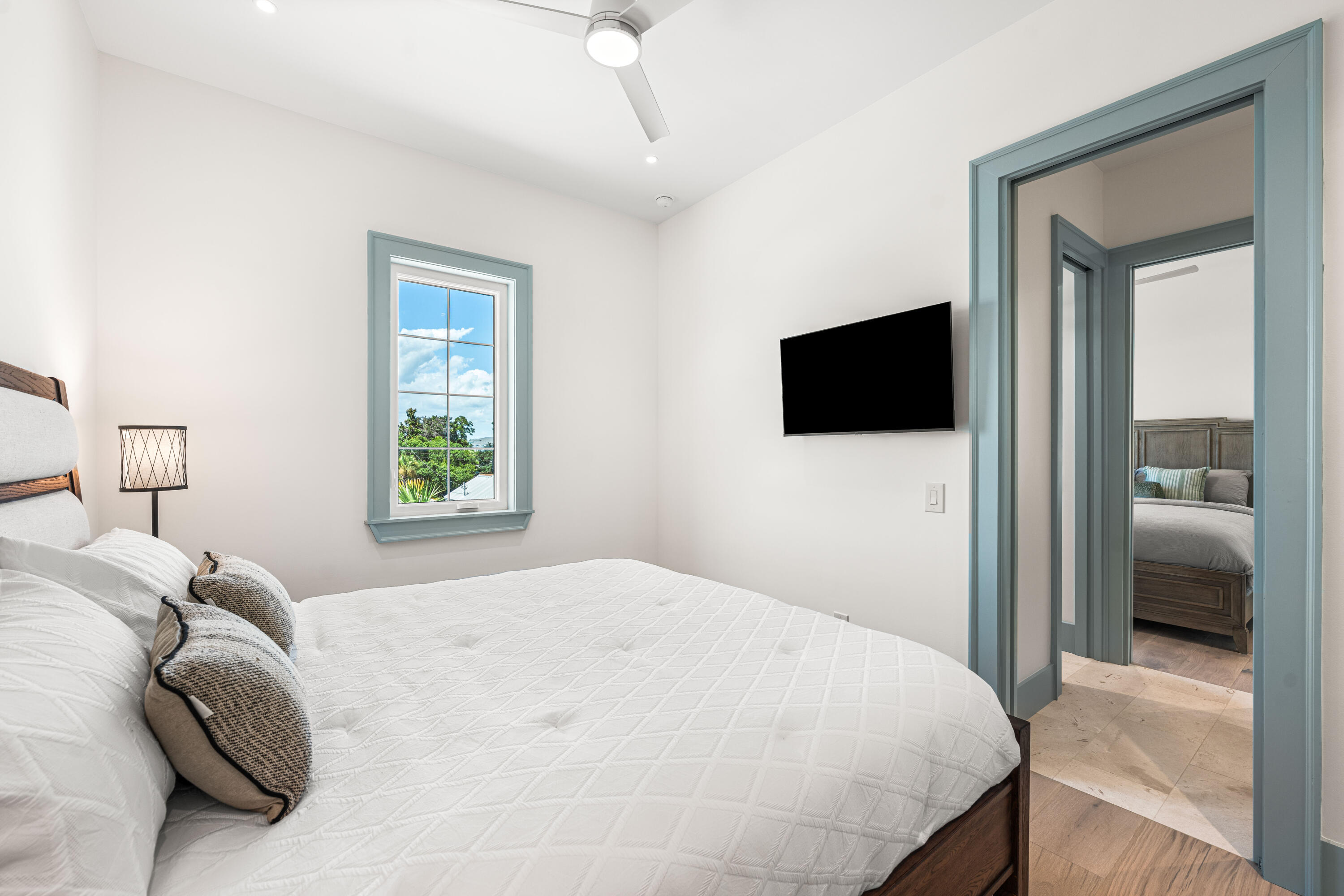 RIVIERA BEACH - Residential