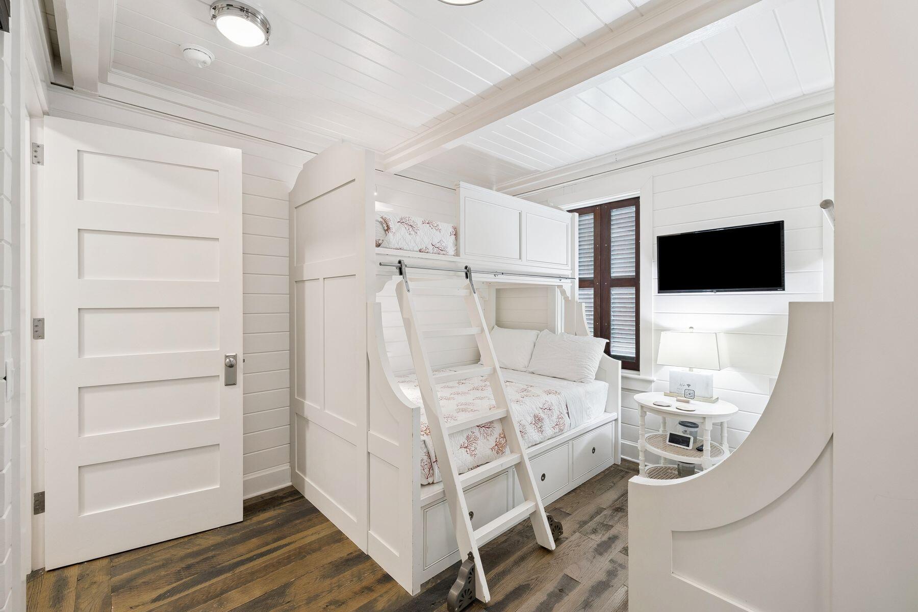 SEASIDE 11 - Residential