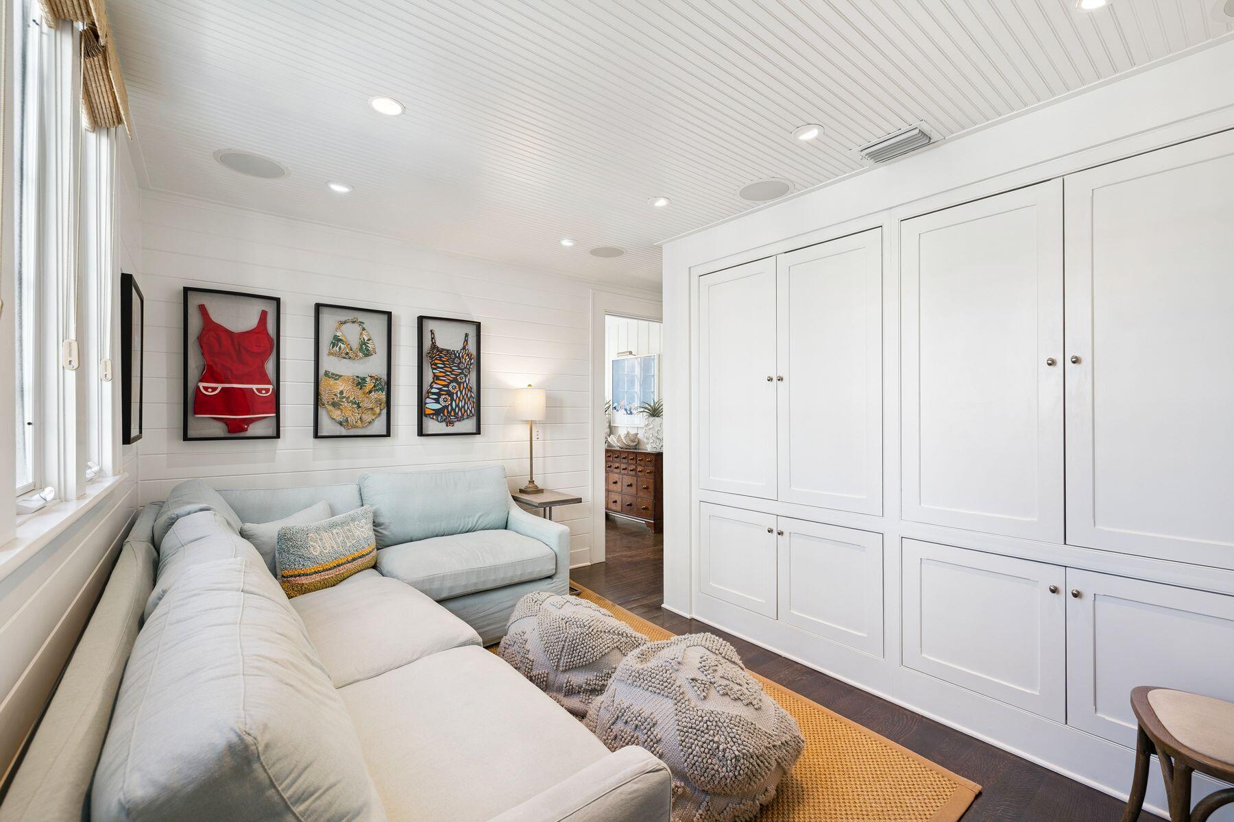 SEASIDE 11 - Residential