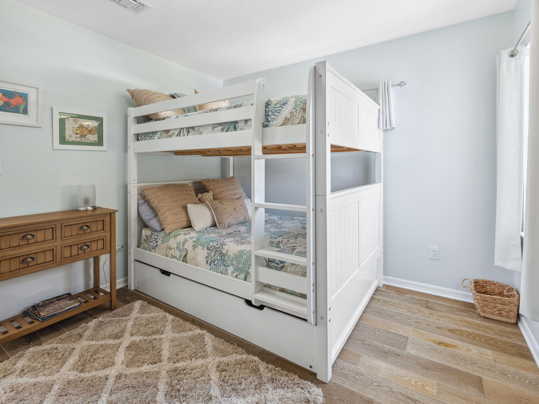 SEABREEZE - Residential