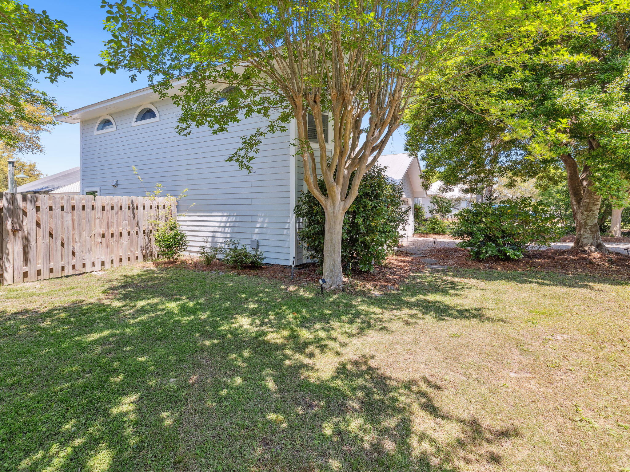 SEABREEZE - Residential