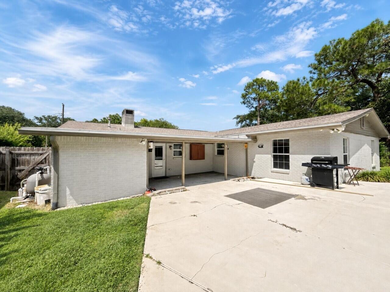 BAYOU WOODS - Residential