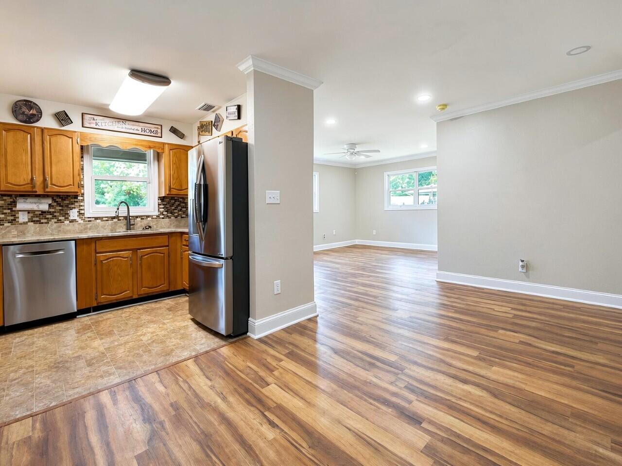 BAYOU WOODS - Residential