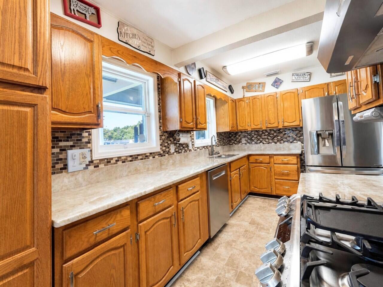 BAYOU WOODS - Residential
