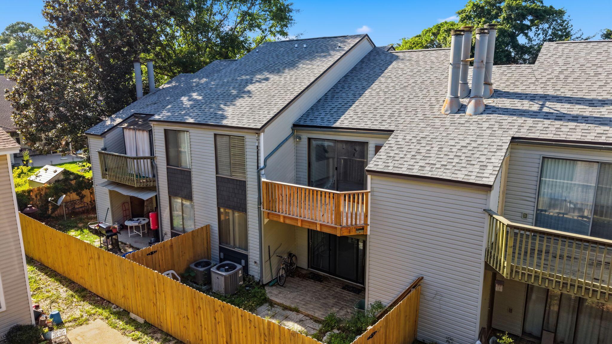 ELM PLACE CONDO - Residential