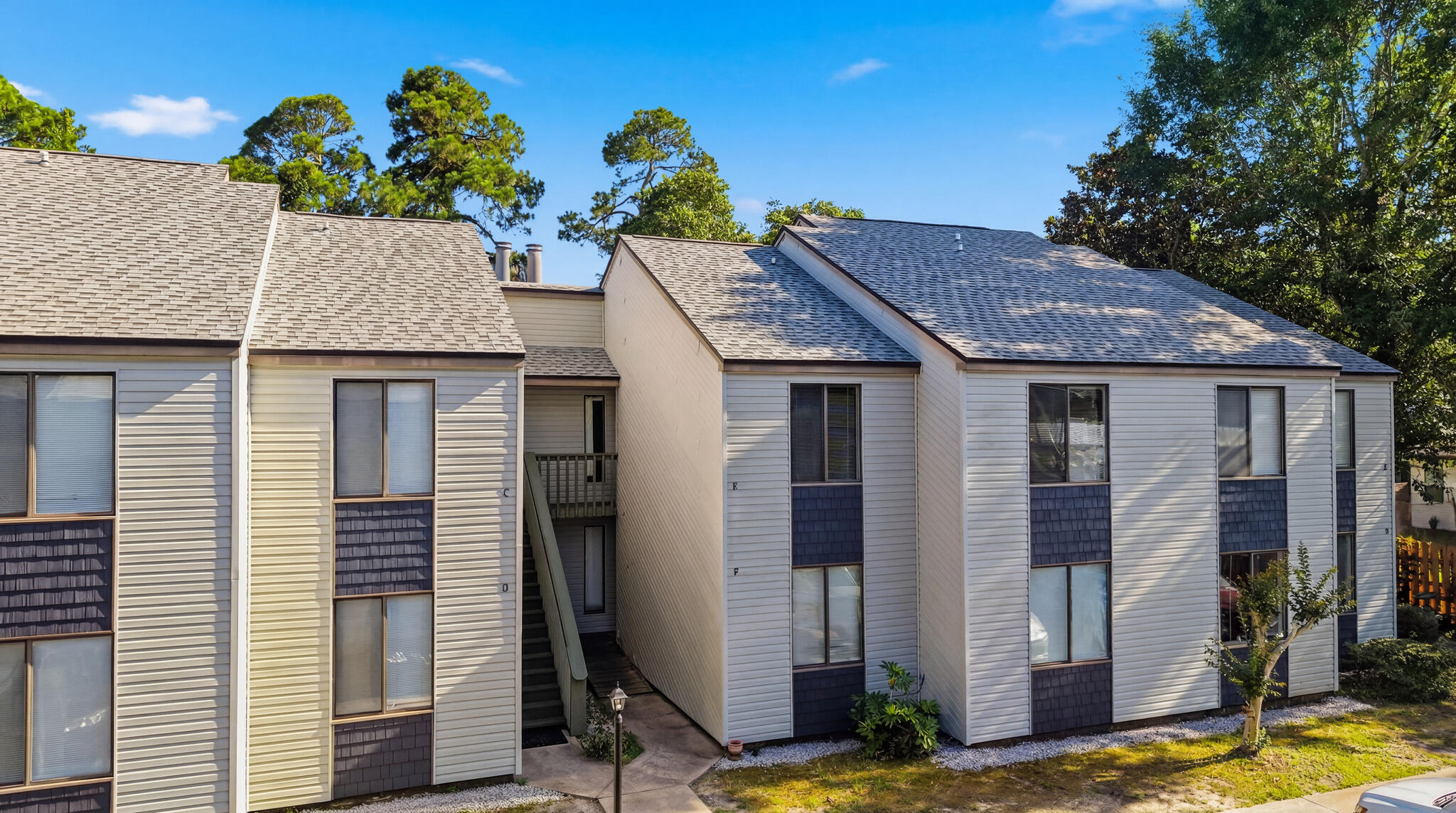 ELM PLACE CONDO - Residential