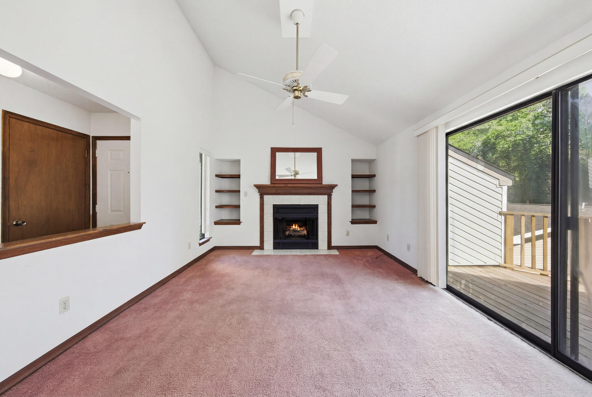 ELM PLACE CONDO - Residential