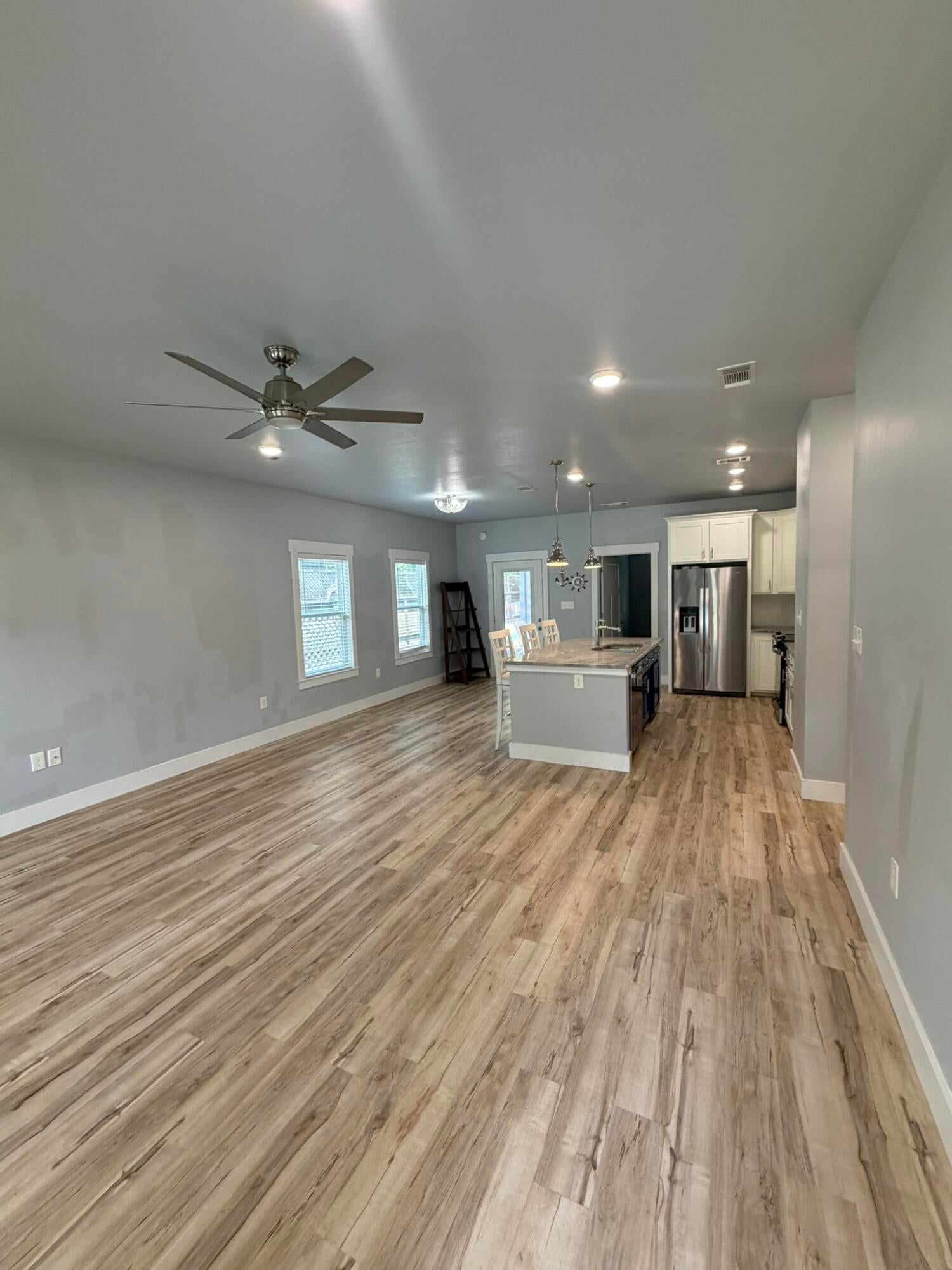 AVALON BEACH - Residential