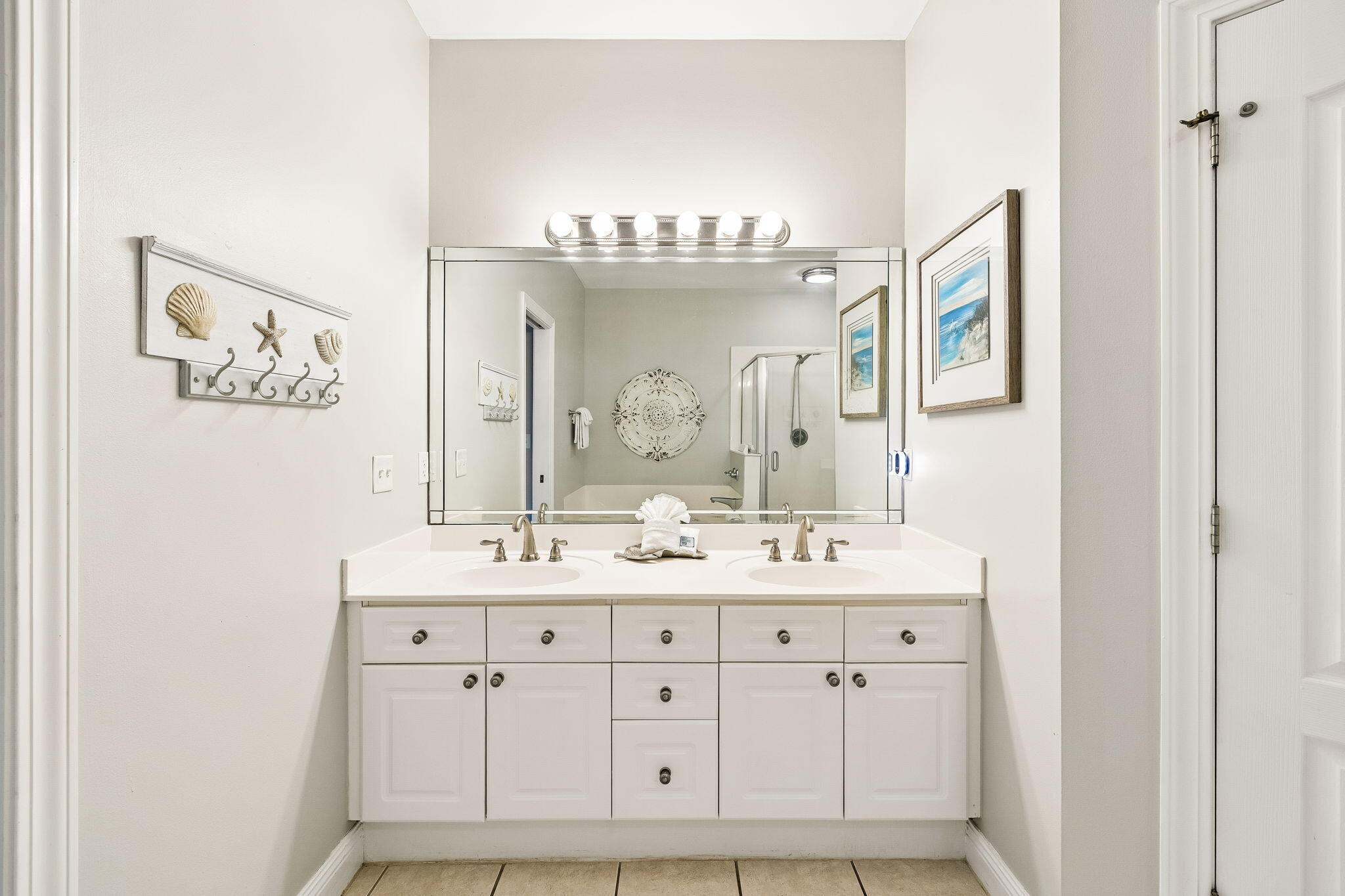 SEASCAPE CONDO PH 10 - Residential