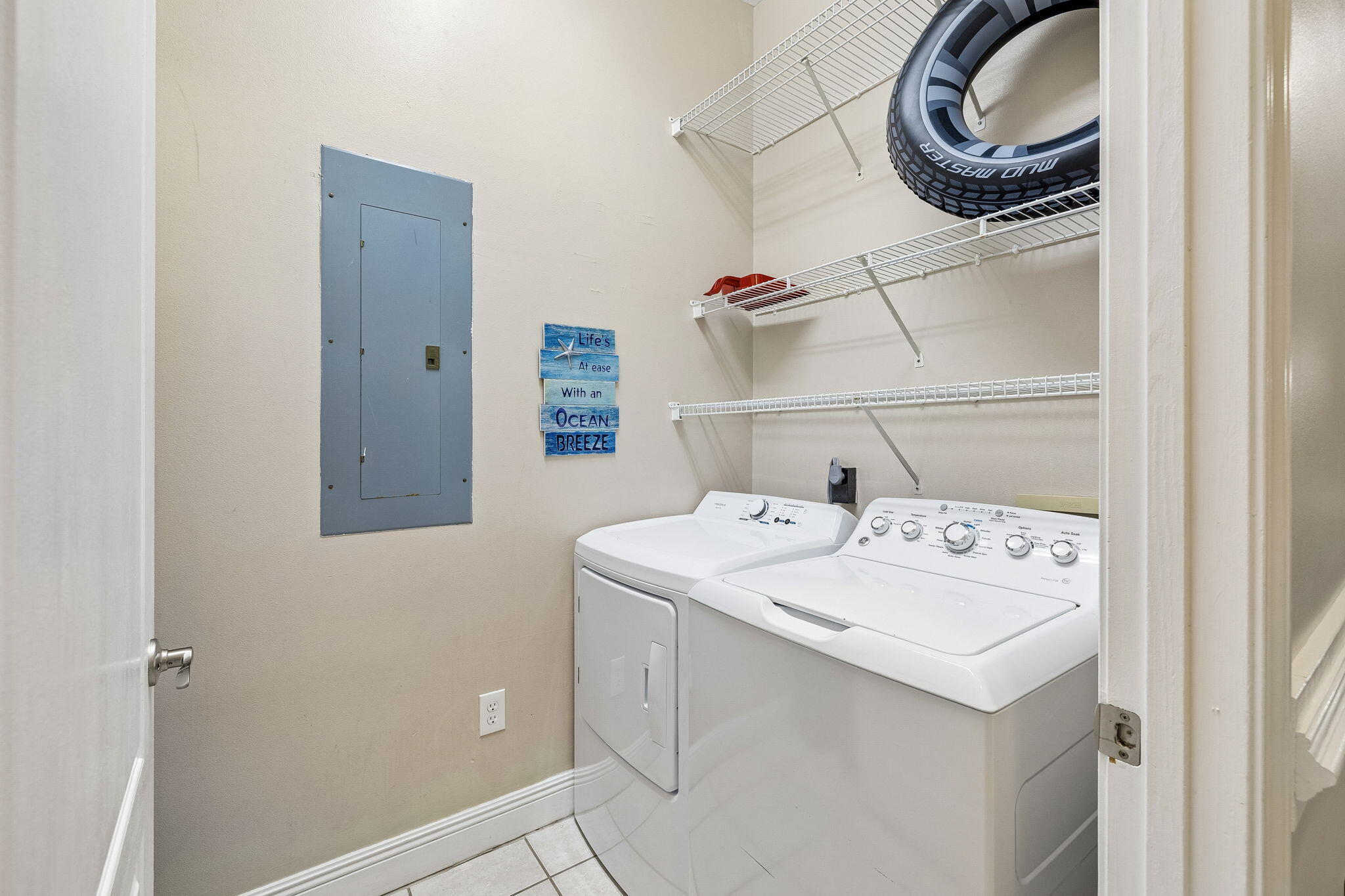 SEASCAPE CONDO PH 10 - Residential