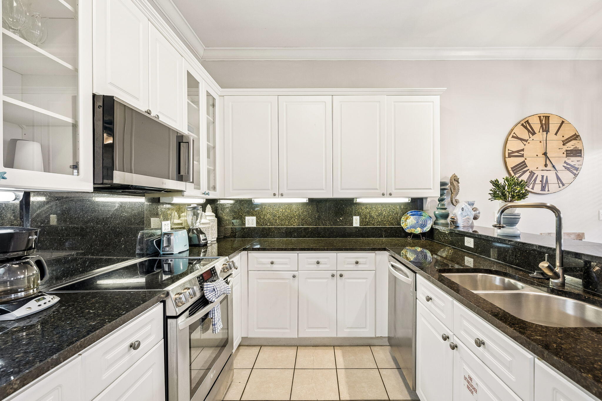 SEASCAPE CONDO PH 10 - Residential