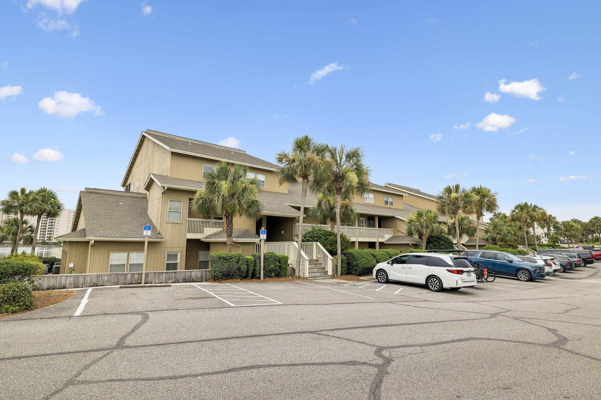 SEASCAPE CONDO PH 10 - Residential