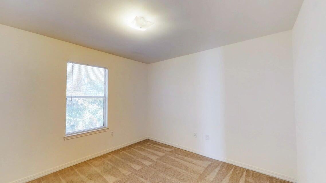 SILVERWOOD - Residential Lease