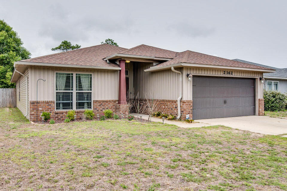 Available 7/8/26! 3bd/2ba Craftsman style home in East Navarre. Located in the desirable Duncan Ridge subdivision which has underground utilities, sidewalks, and no HOA. Near Navarre High School, the YMCA, soccer/baseball/football fields, dog park, only 20 minutes to Hurlburt Field and 4 miles to Navarre Beach. Spacious open floor plan with split bedroom floorplan. Kitchen has granite countertops and stainless steel appliances. Covered patio and privacy fenced in back yard perfect for entertaining. Washer and Dryer As-Is. Pets allowed with owner approval and $400 non-refundable pet fee. No smoking in property. Applications are done online at www.rentgoodlife.com