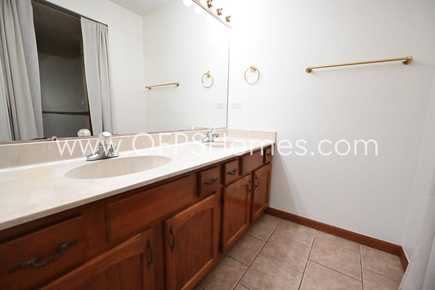 CEDAR RIDGE PH 7B - Residential Lease