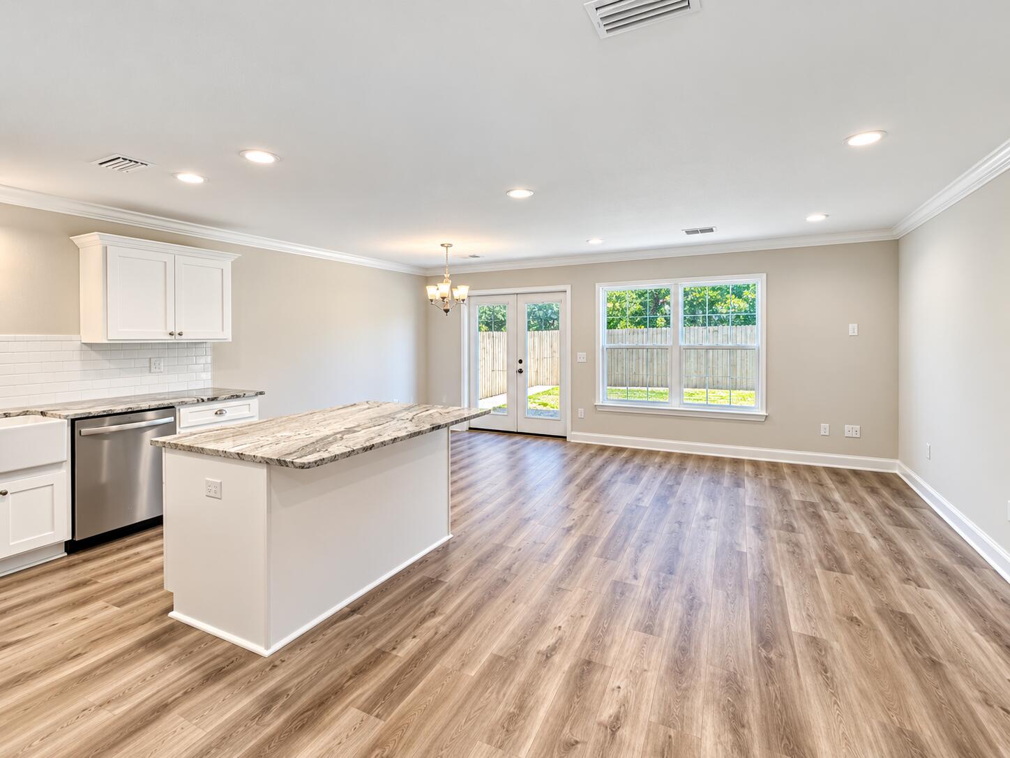 HELMS & ALLEN - Residential Lease
