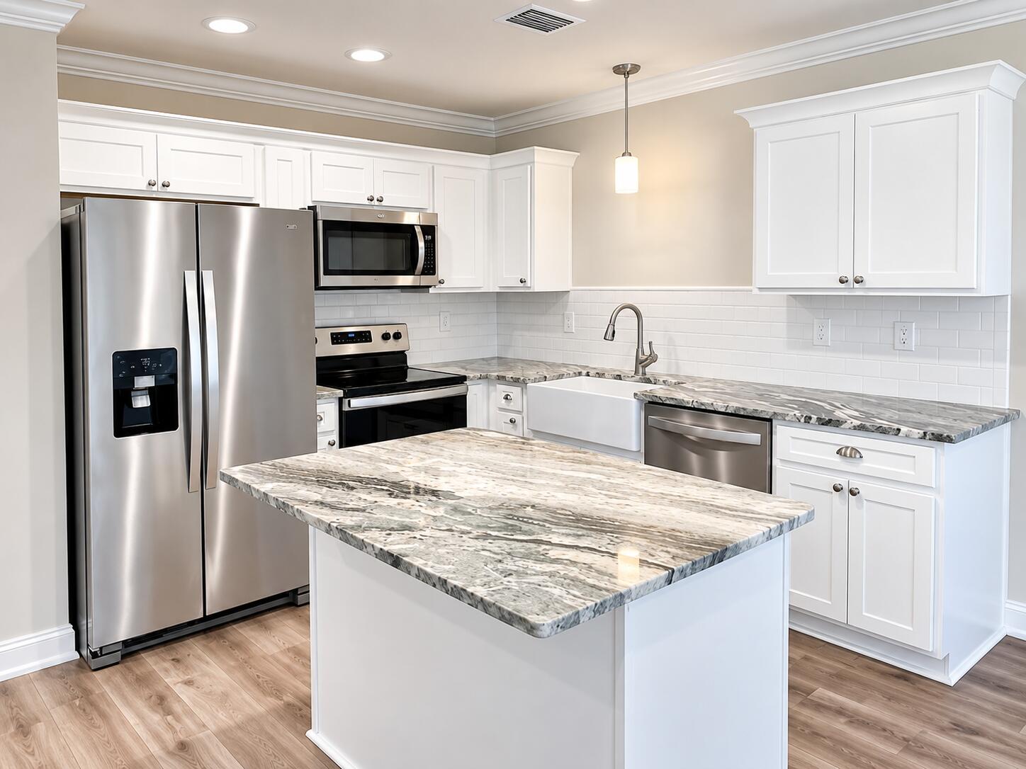 HELMS & ALLEN - Residential Lease