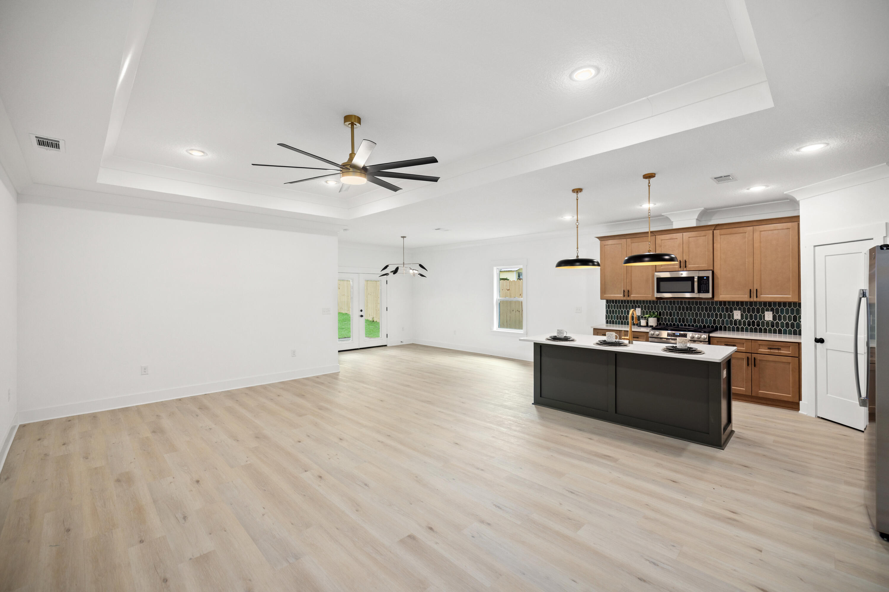 BENTON S/D - Residential