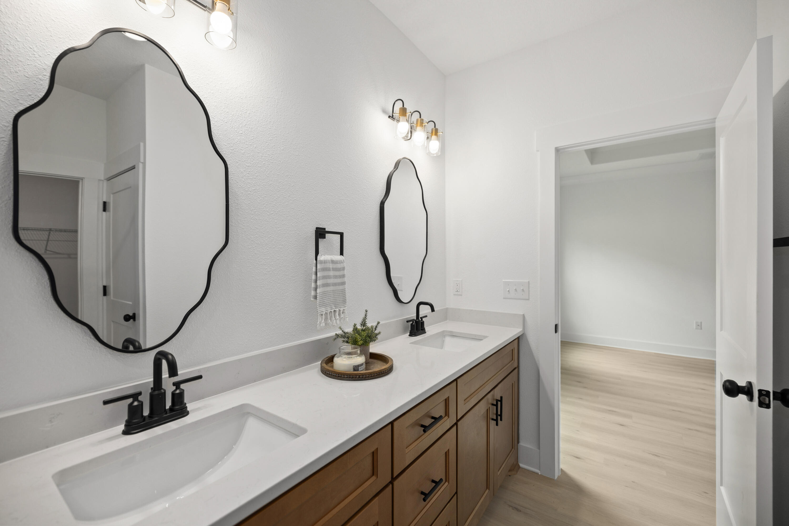 BENTON S/D - Residential