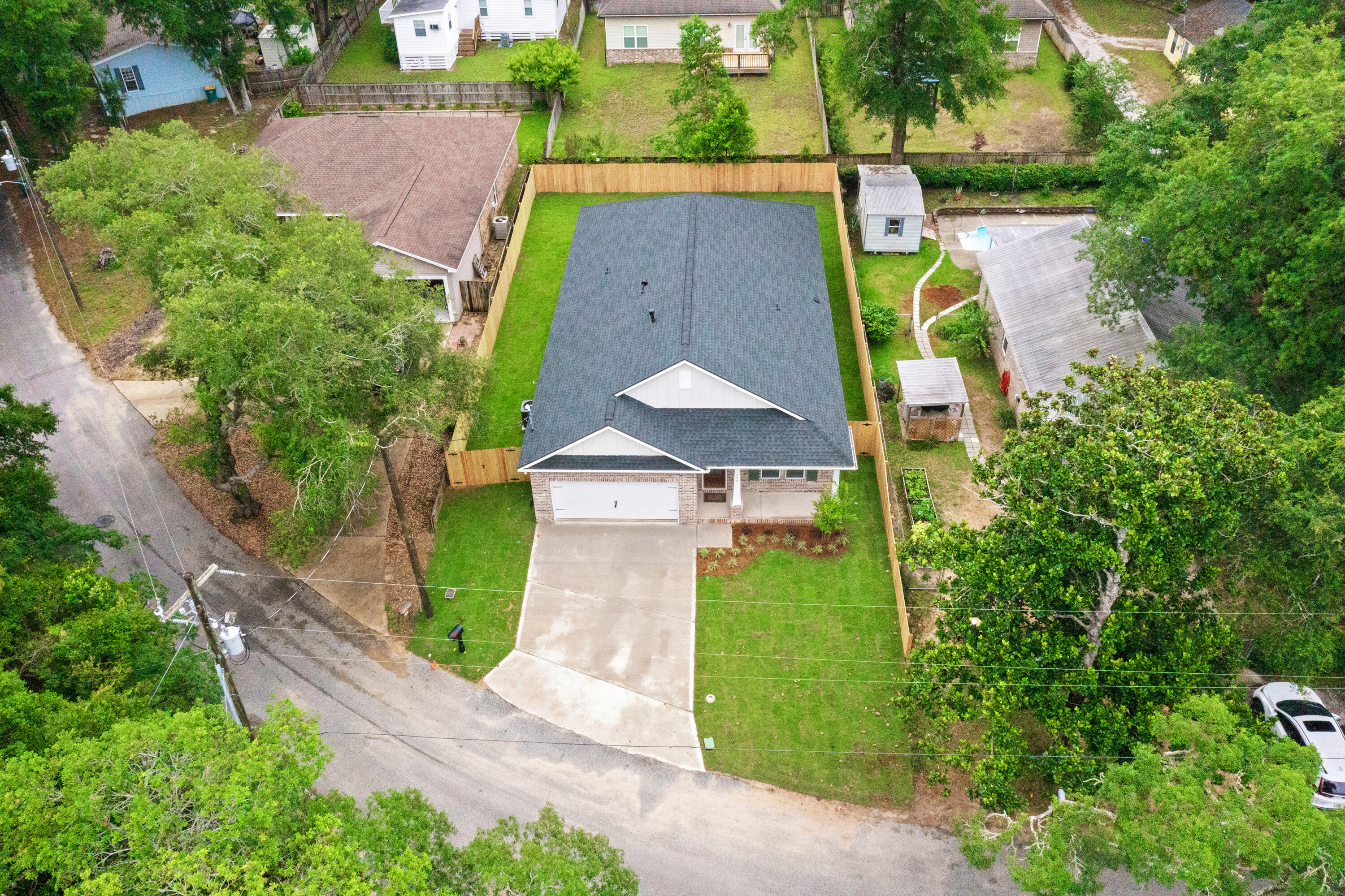 BENTON S/D - Residential