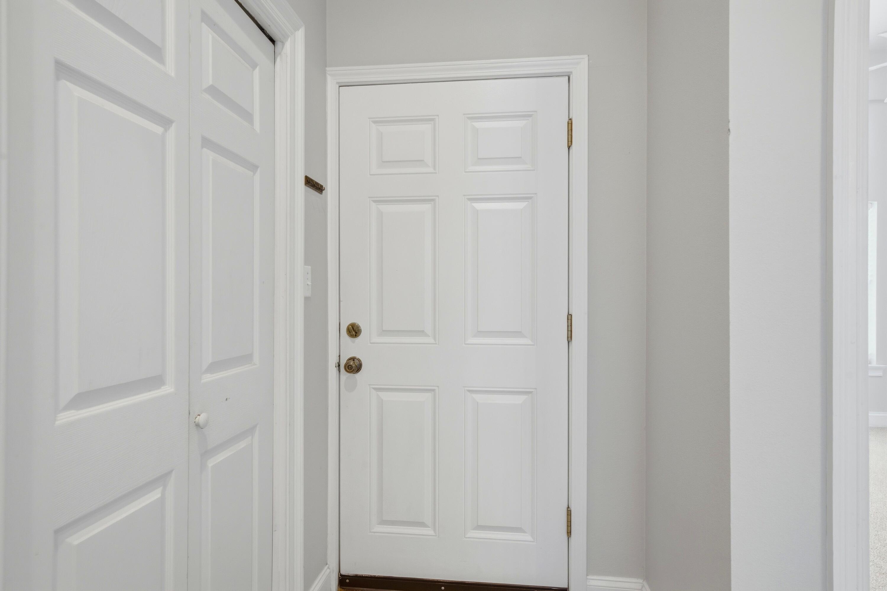 PLAZA THE - Residential Lease
