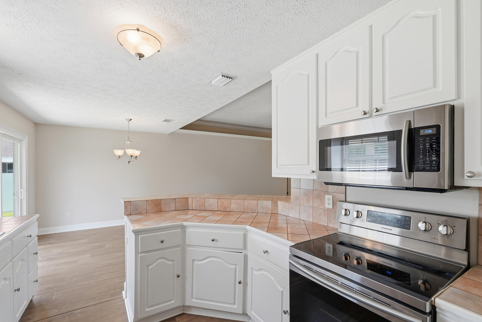 HIDDEN PINES PH 4 - Residential