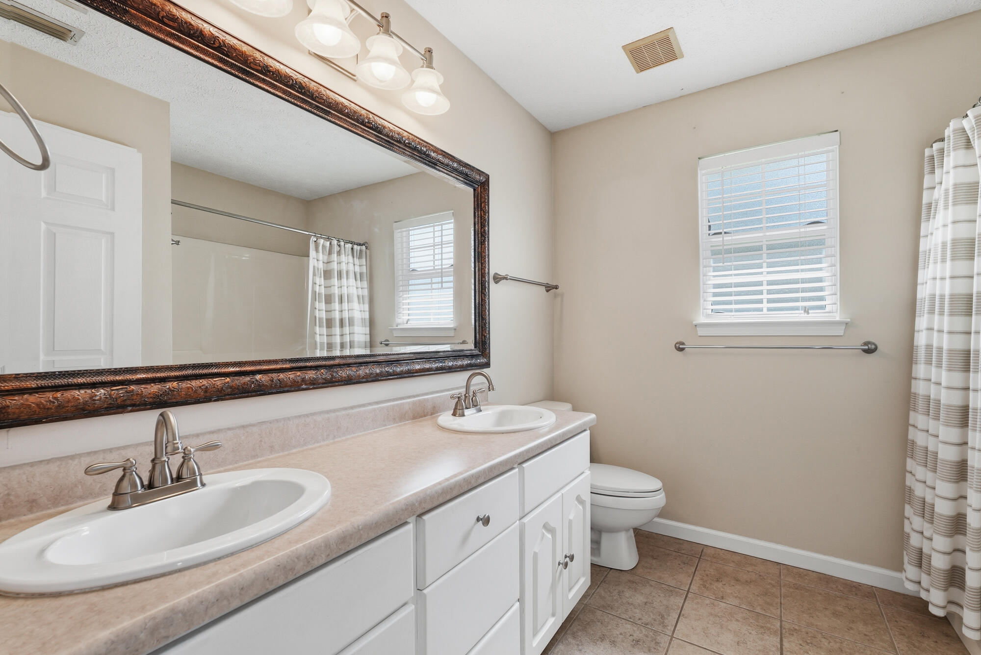 HIDDEN PINES PH 4 - Residential