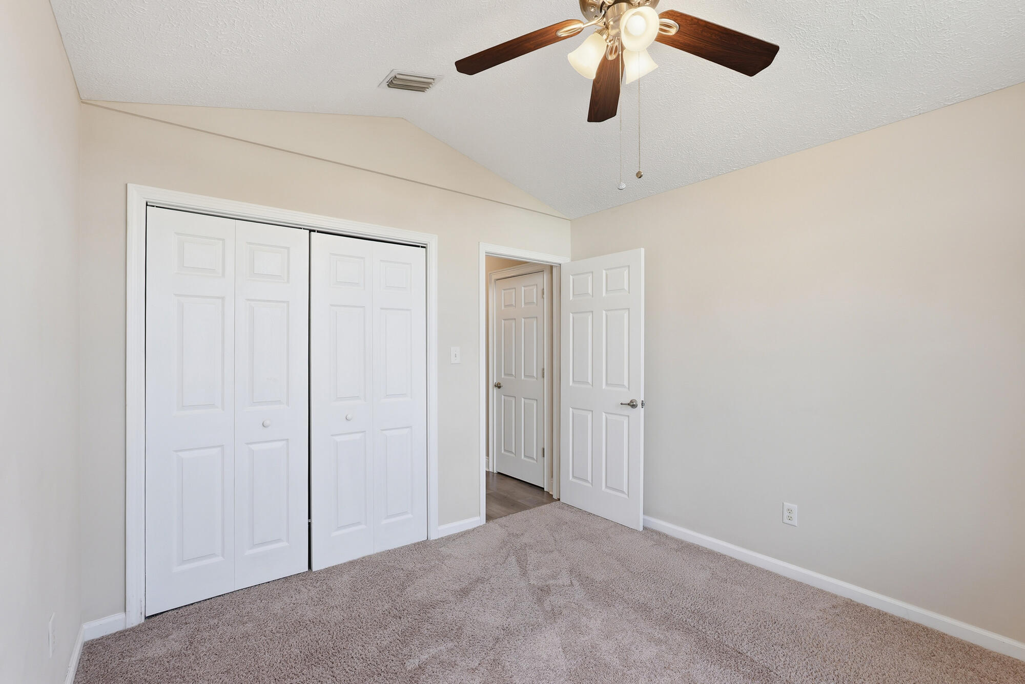 HIDDEN PINES PH 4 - Residential