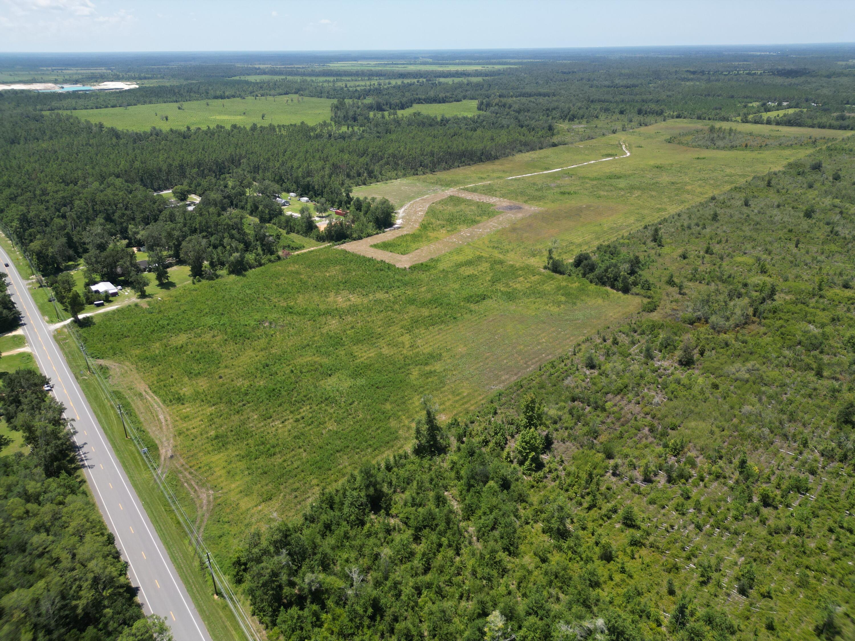 NO RECORDED SUBDIVISION - Land