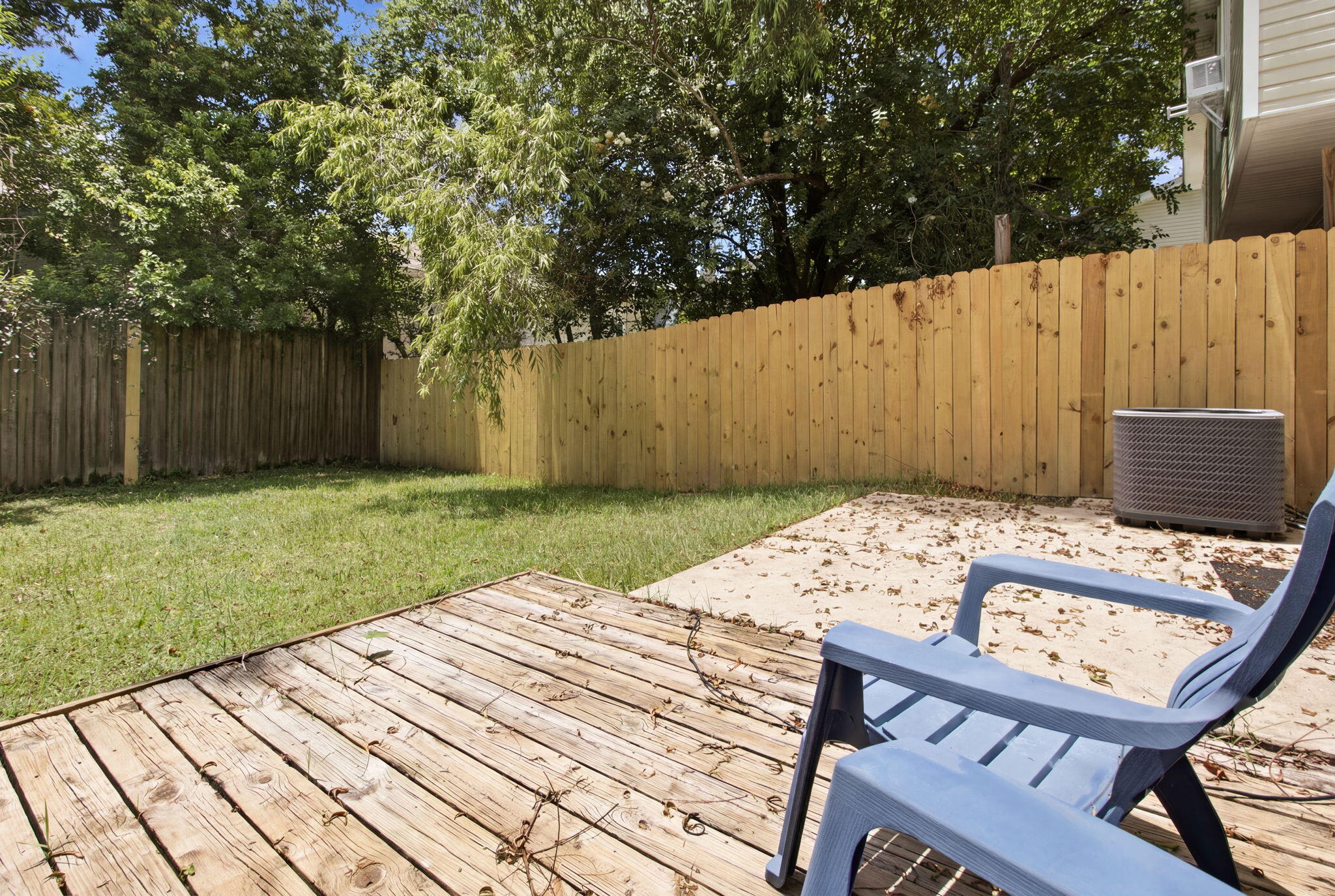SCHNEIDER DRIVE T/H - Residential