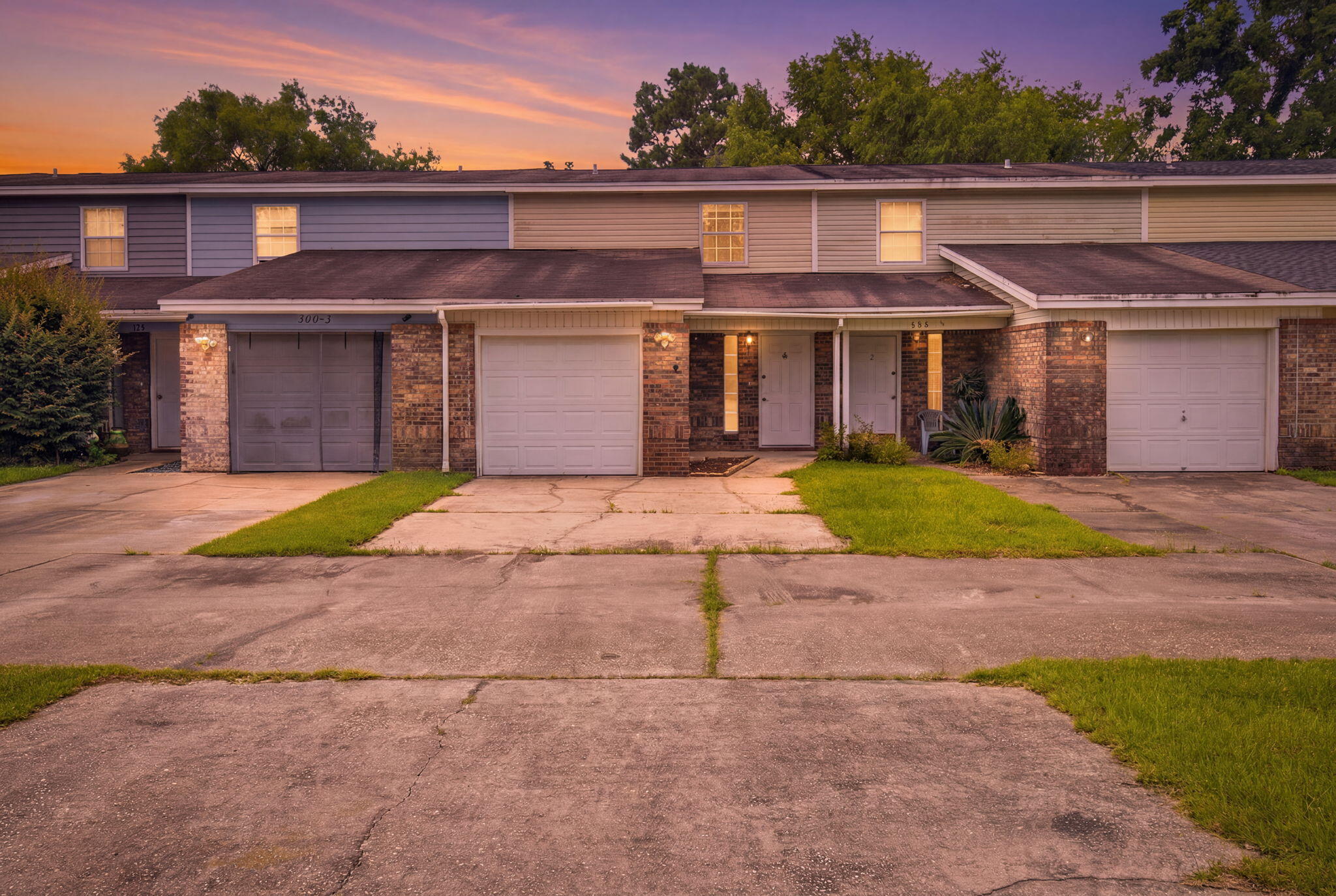 SCHNEIDER DRIVE T/H - Residential
