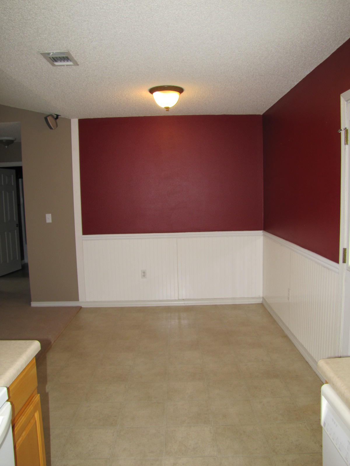 CRESTVIEW HEIGHTS 1ST ADDN - Residential Lease