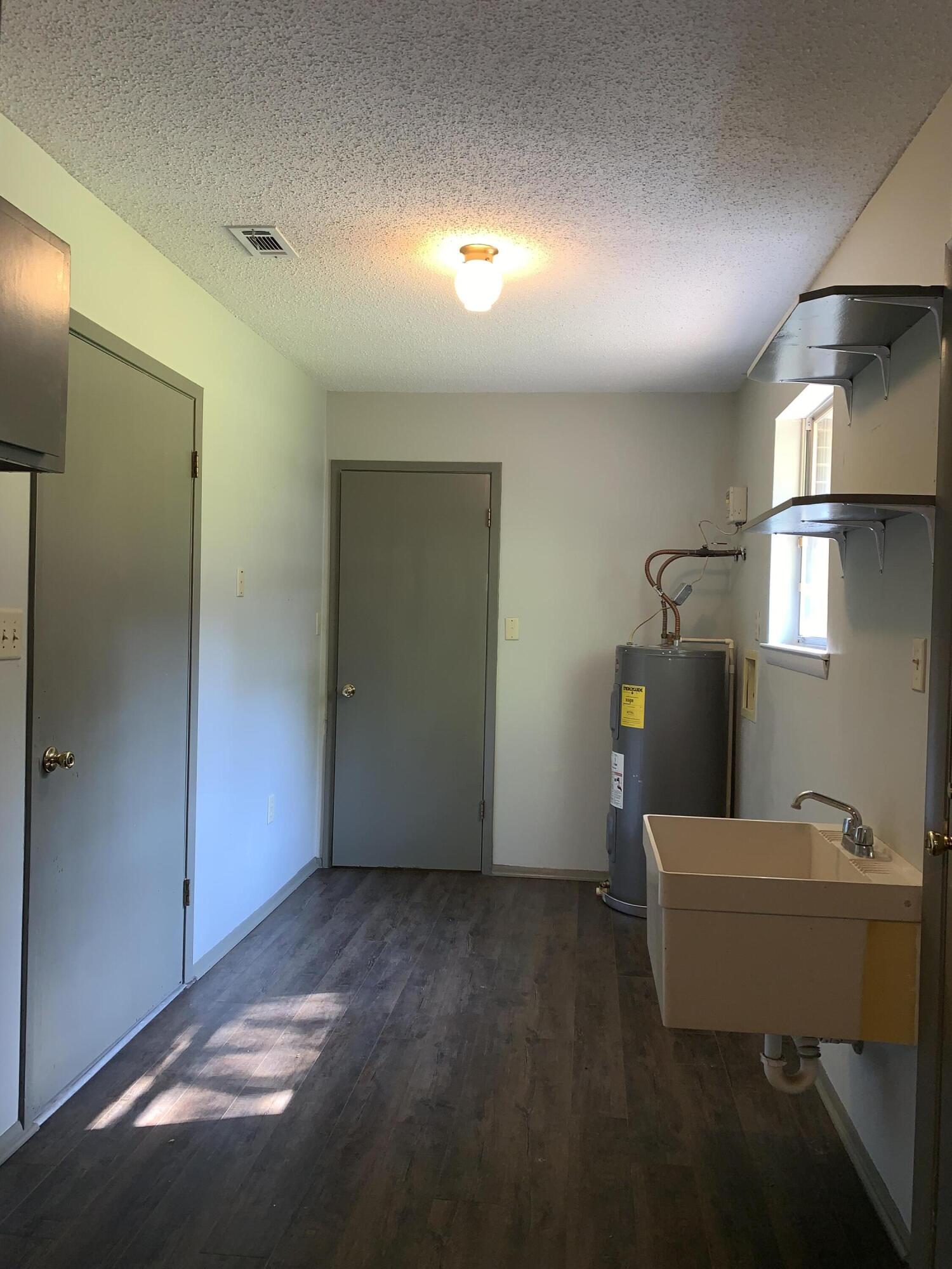 METES & BOUNDS - Residential Lease