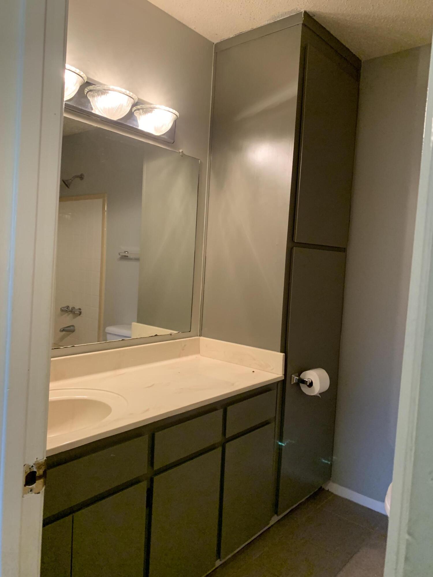 METES & BOUNDS - Residential Lease