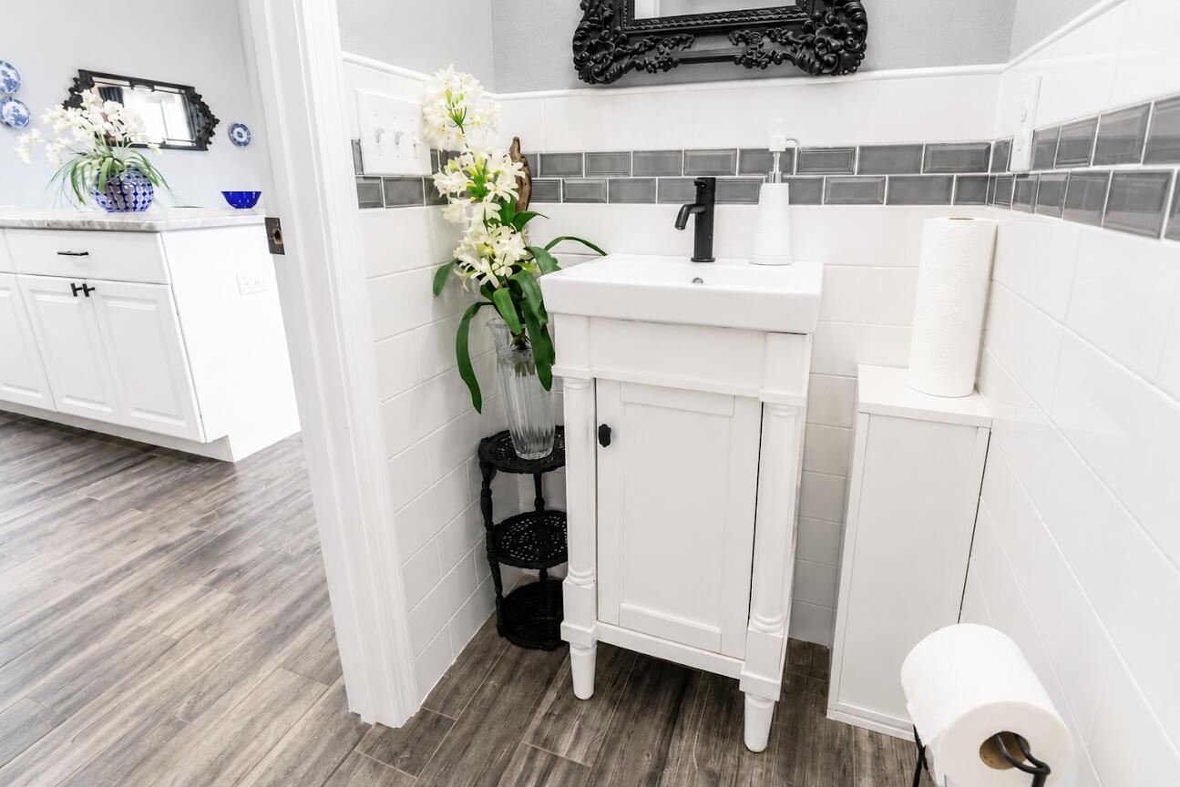 HILBURN GROVE - Residential