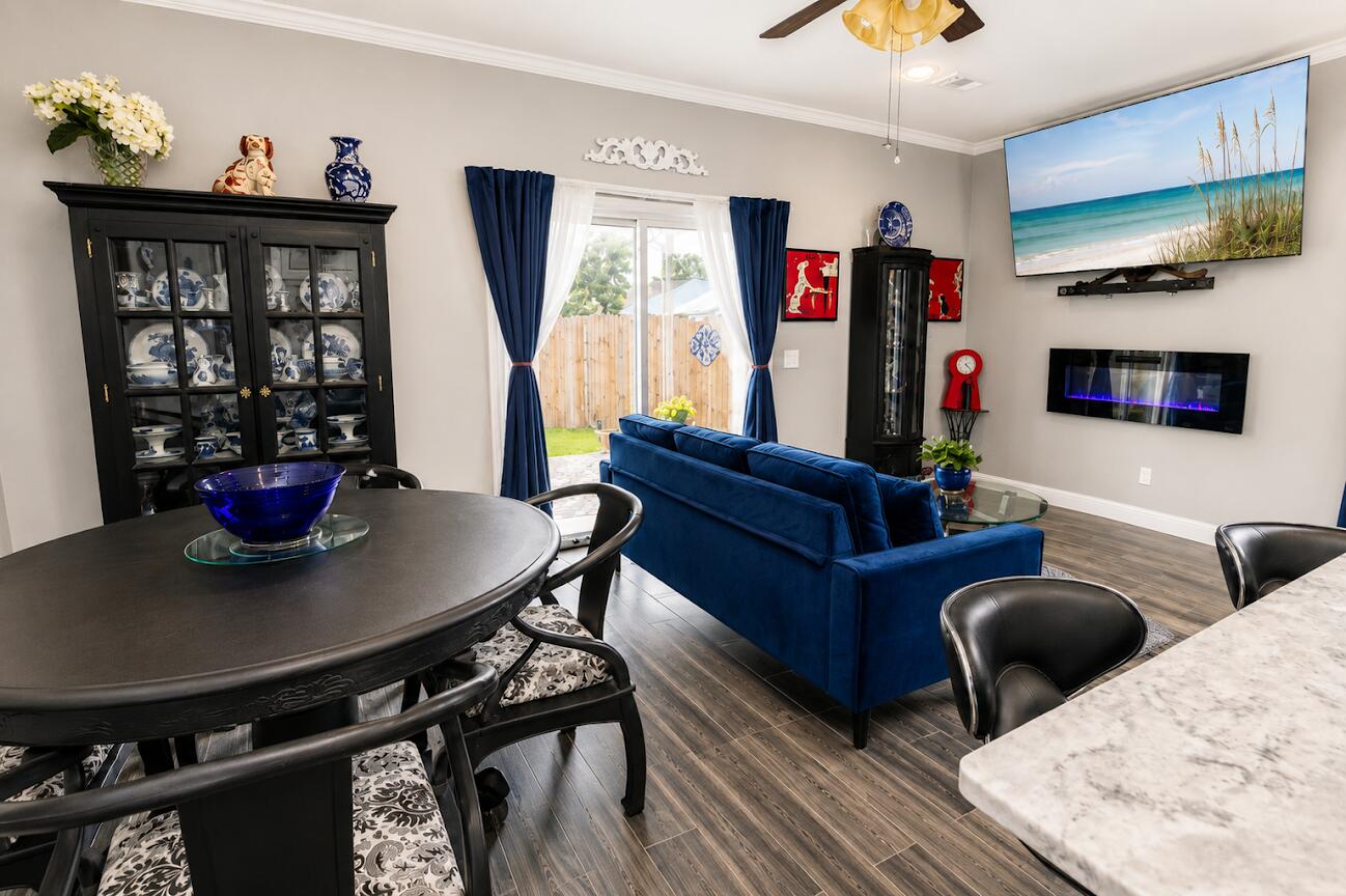 HILBURN GROVE - Residential