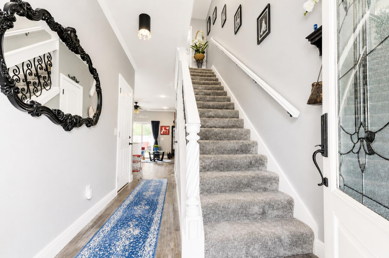 HILBURN GROVE - Residential