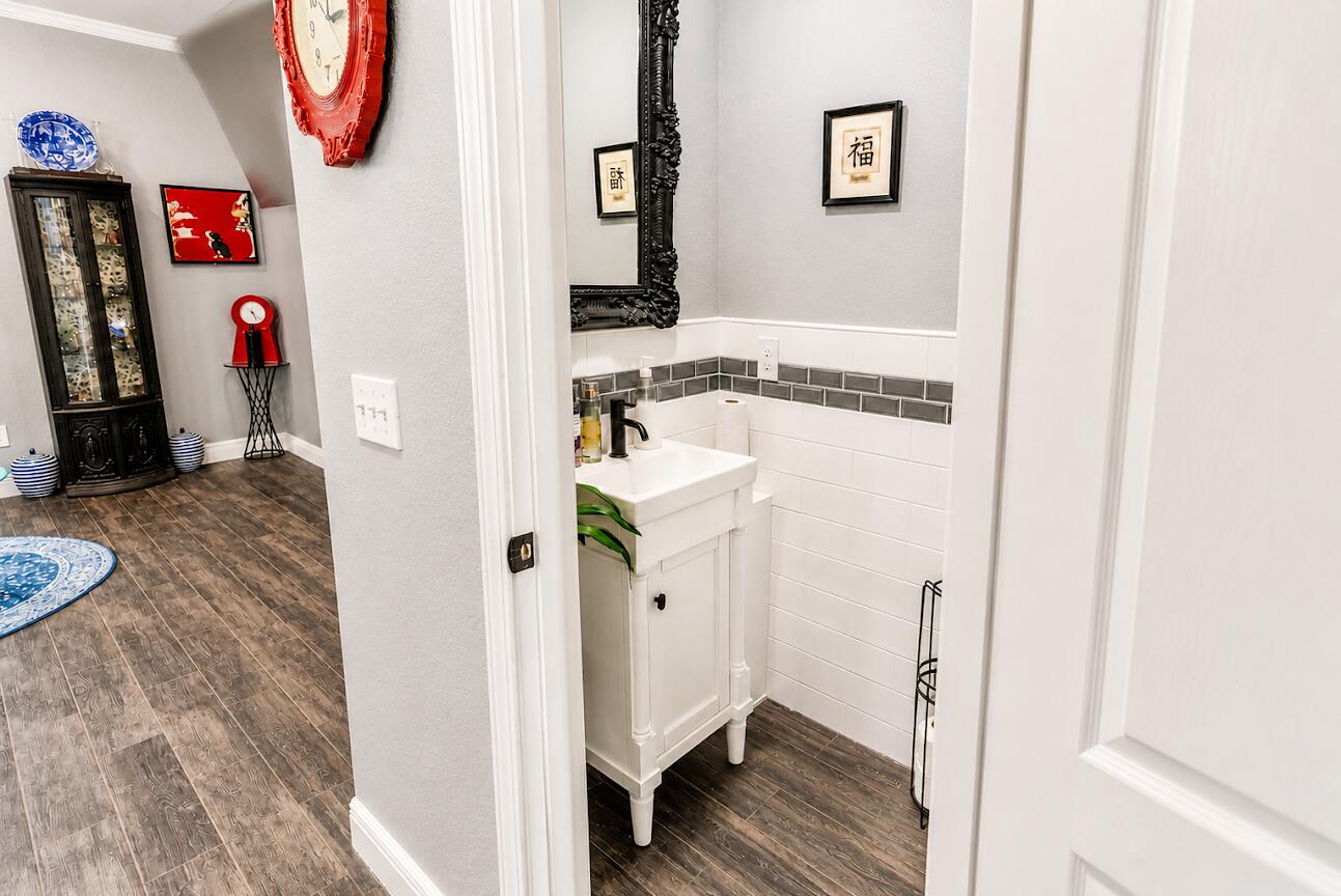 HILBURN GROVE - Residential