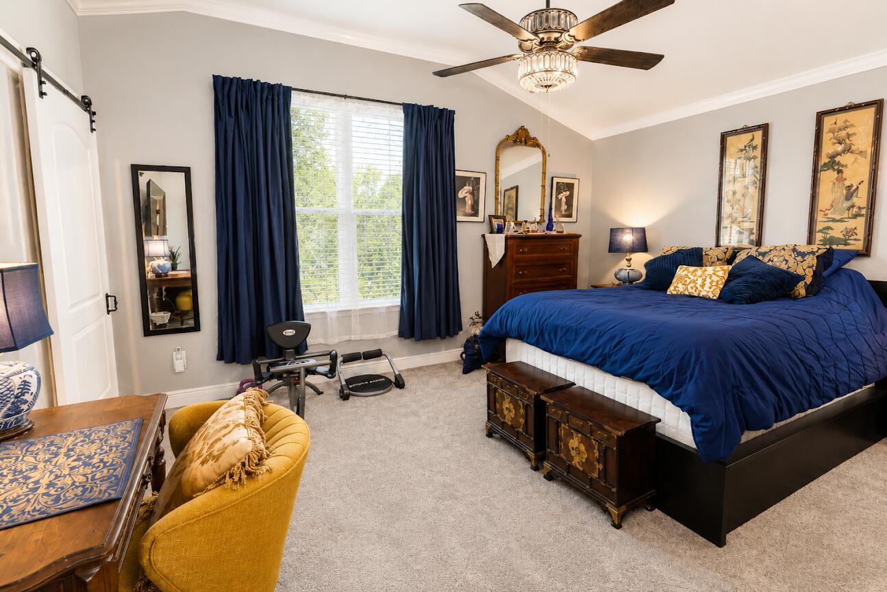 HILBURN GROVE - Residential