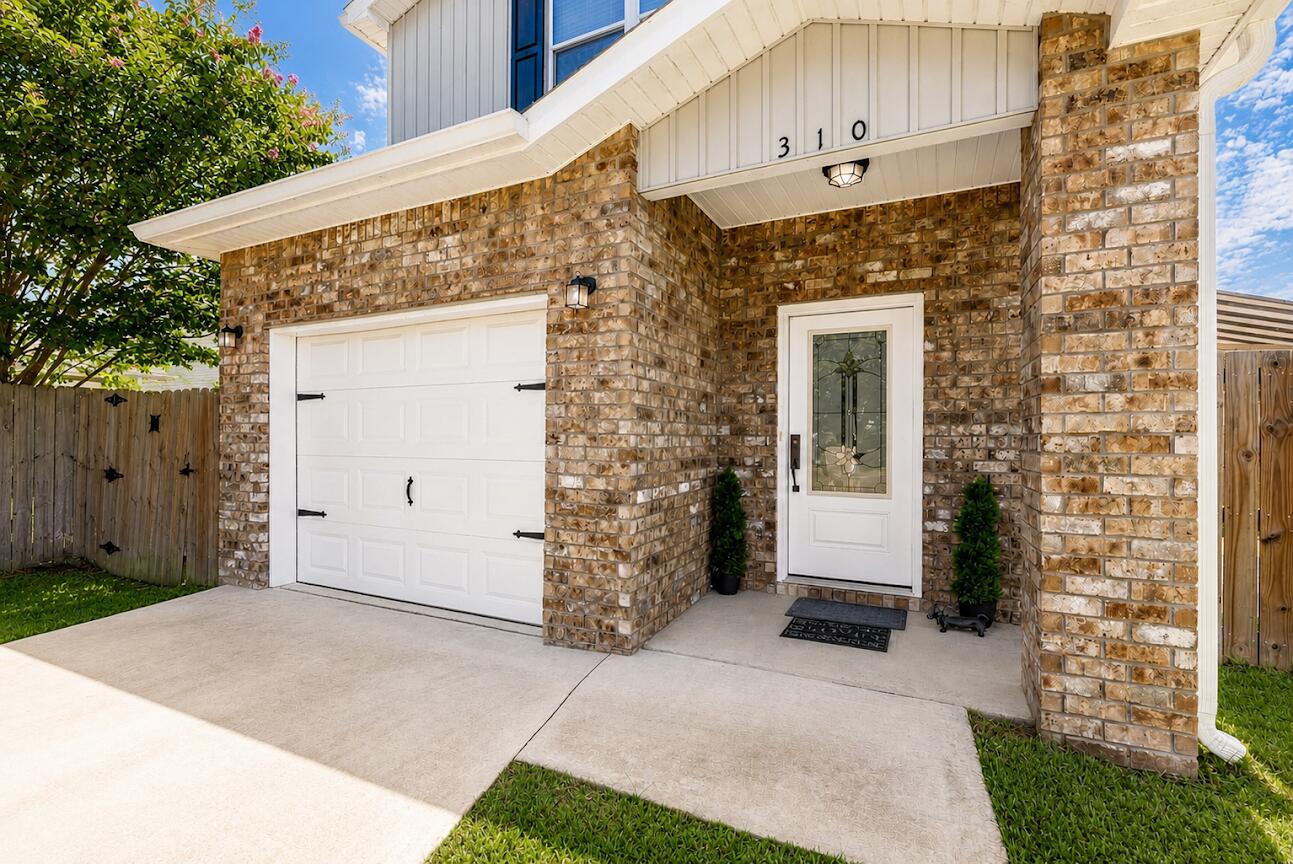 HILBURN GROVE - Residential