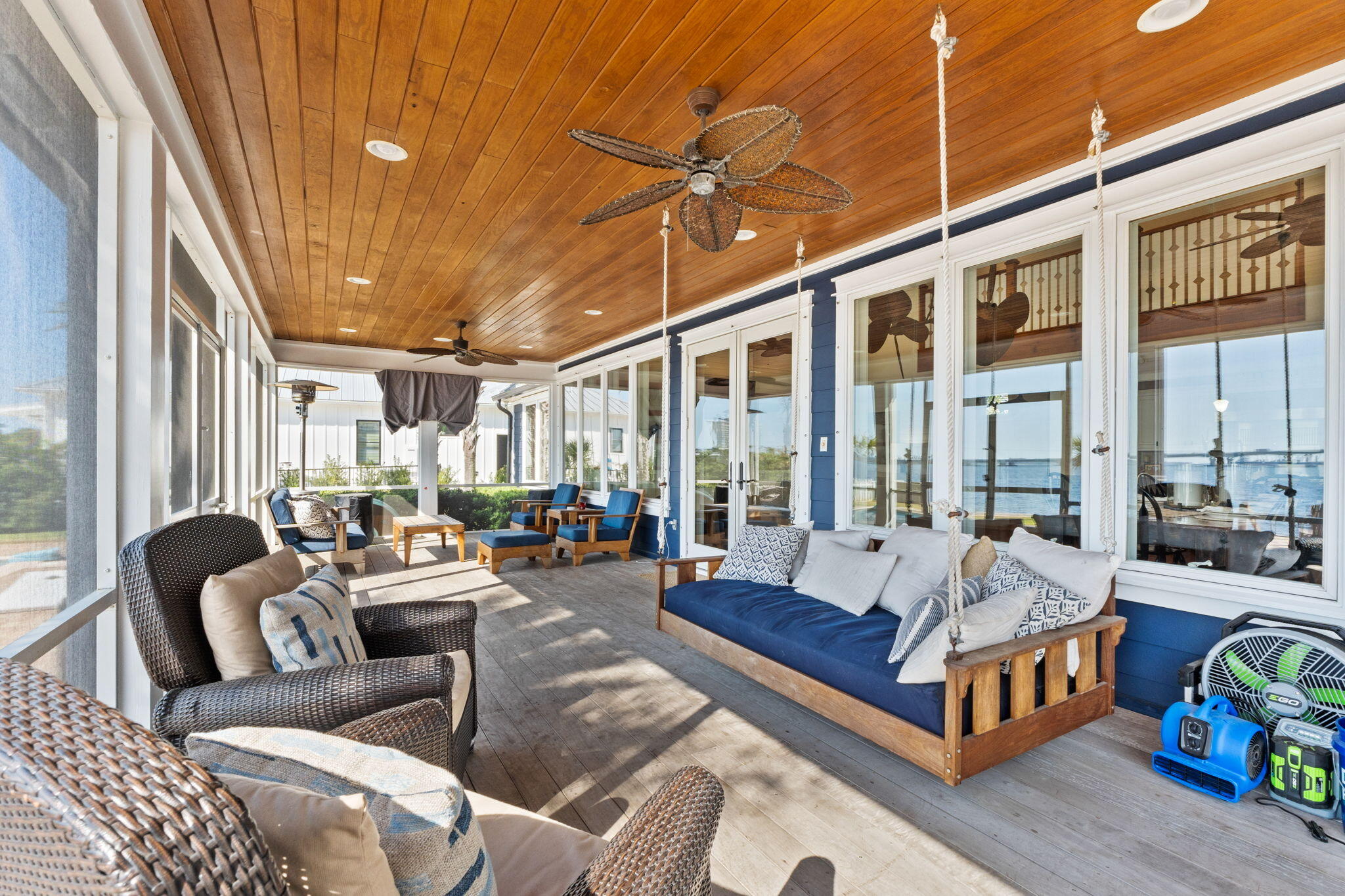 DOLPHIN BAY PH 1 - Residential