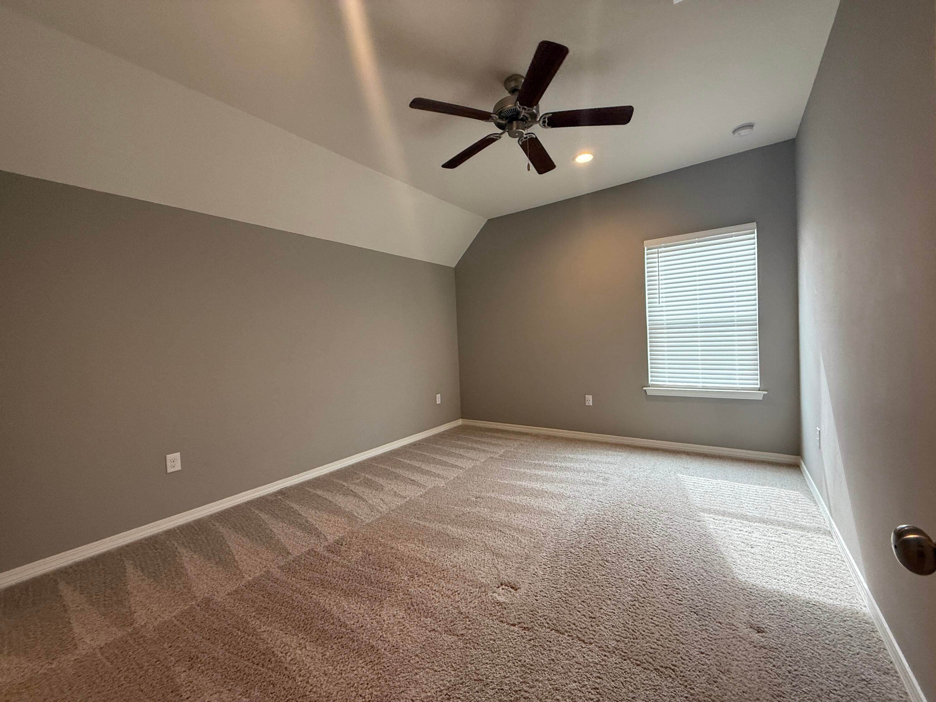 HERITAGE MANOR - Residential Lease