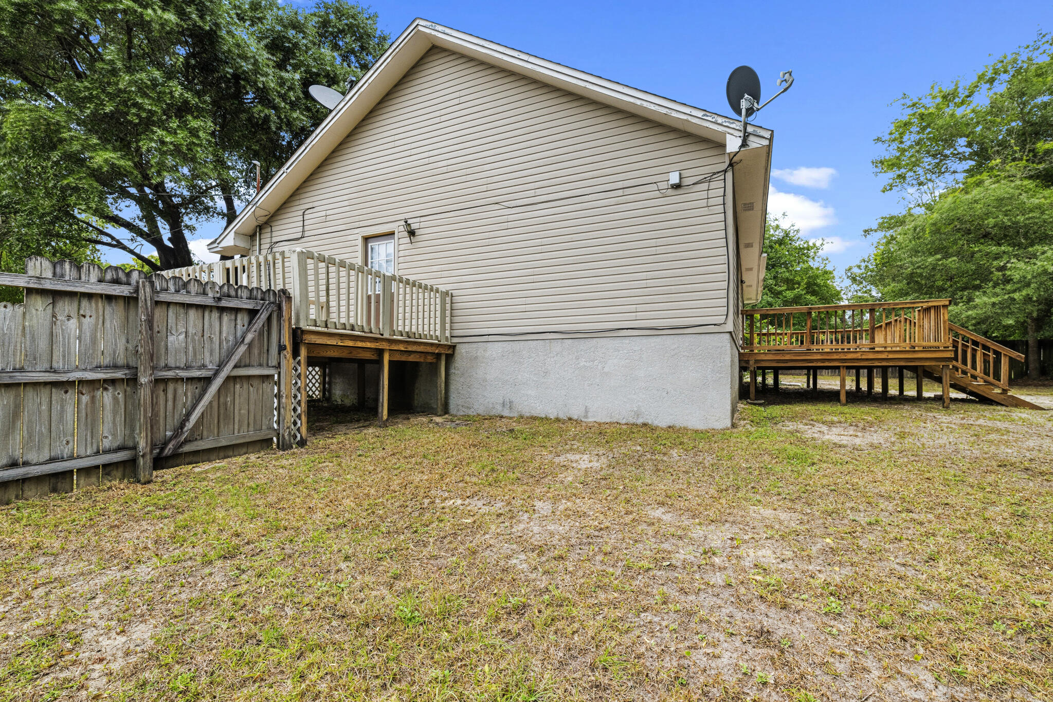 SHOAL CREEK MANOR WEST - Residential