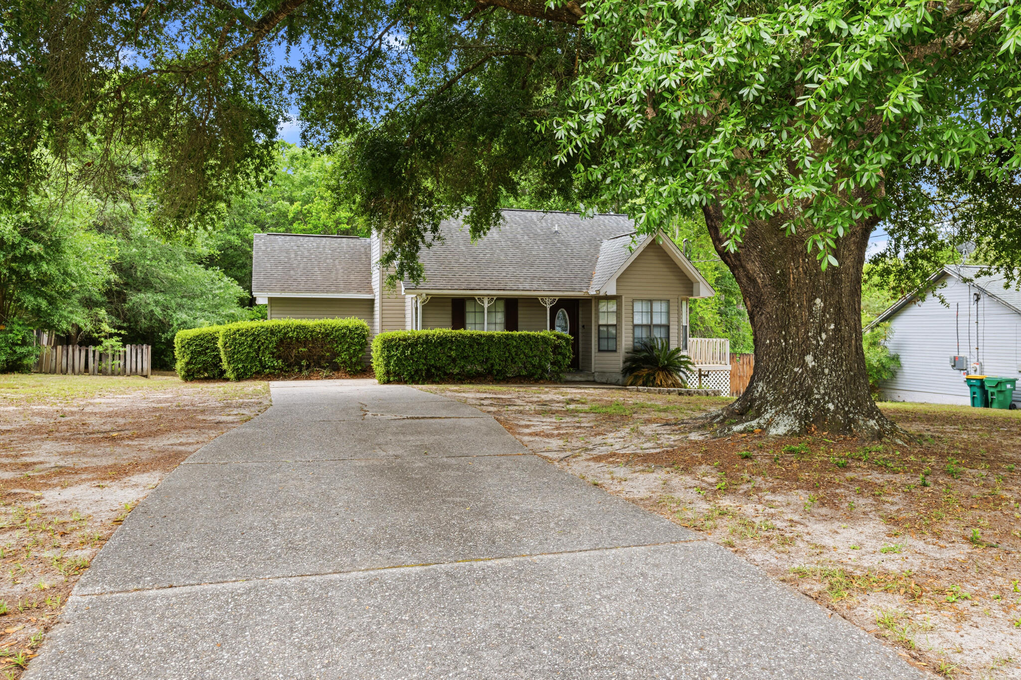 SHOAL CREEK MANOR WEST - Residential