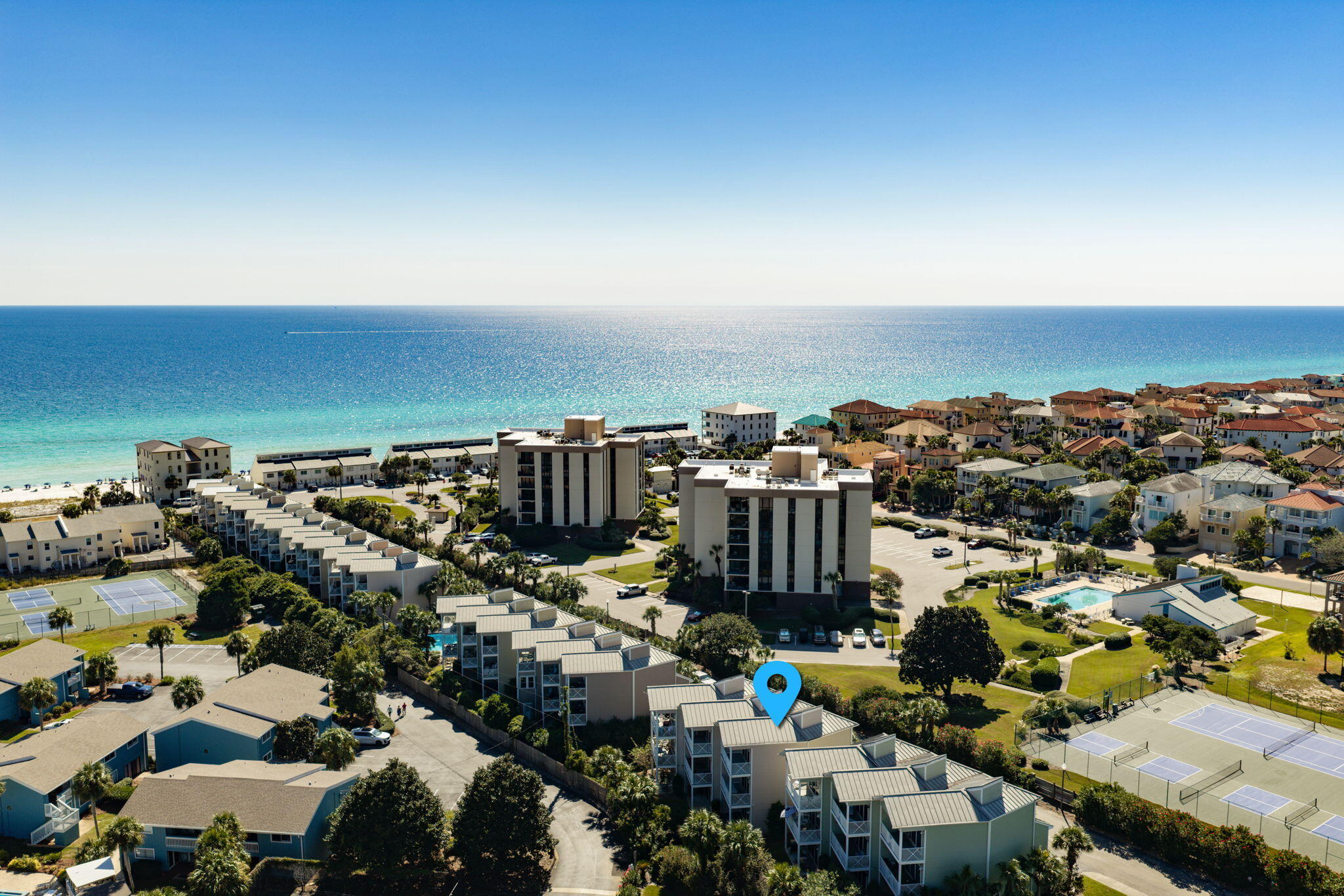 BEACH POINTE T/H - Residential