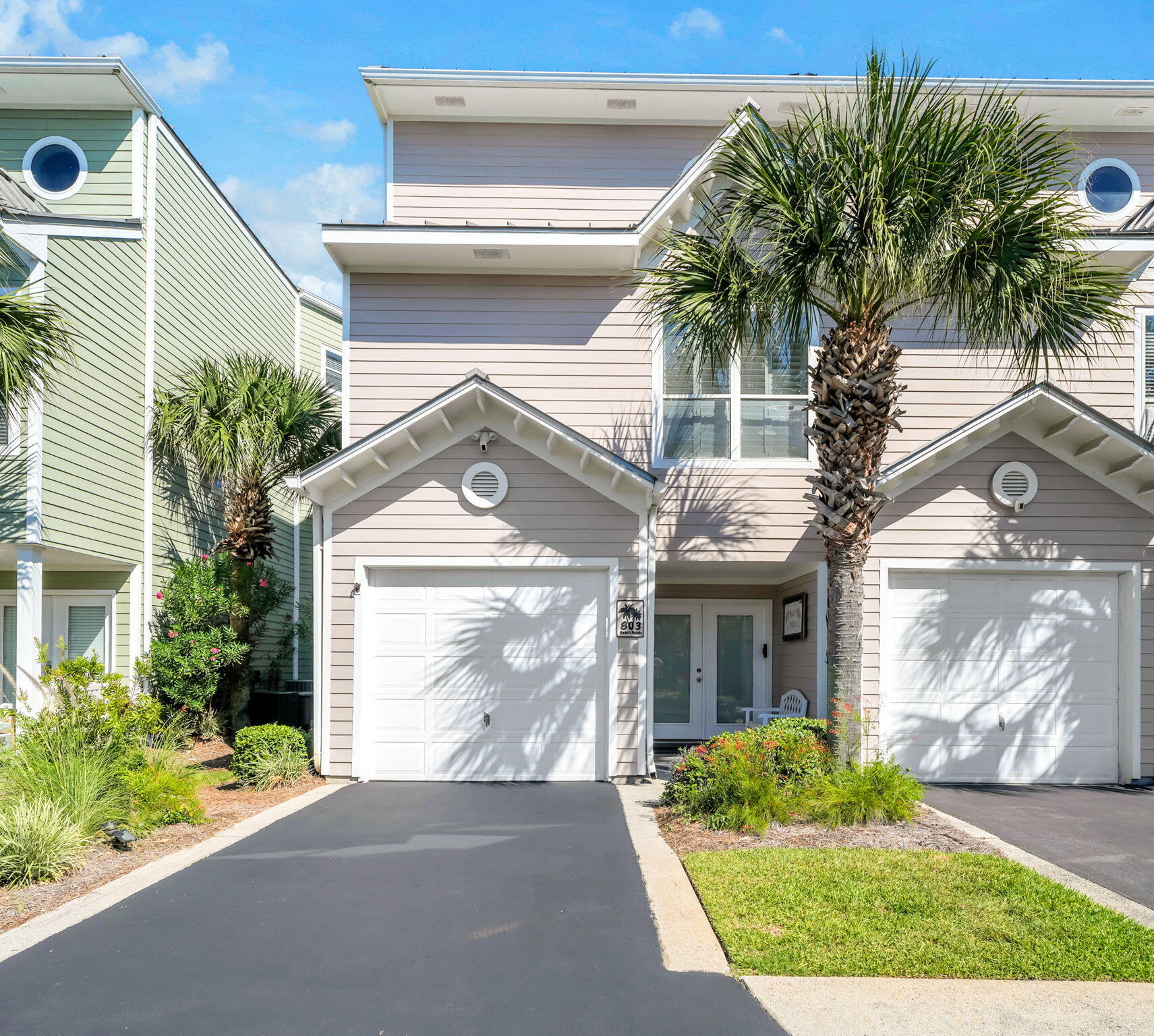 BEACH POINTE T/H - Residential