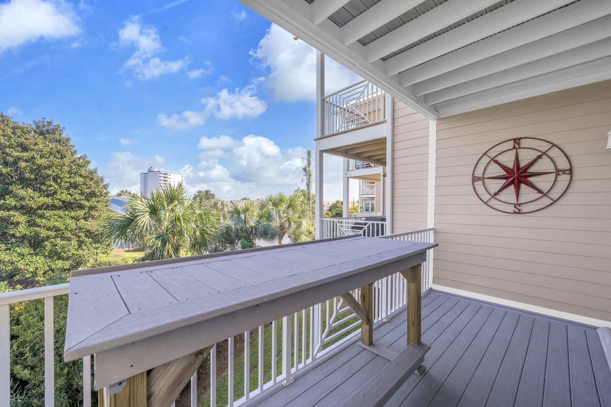 BEACH POINTE T/H - Residential