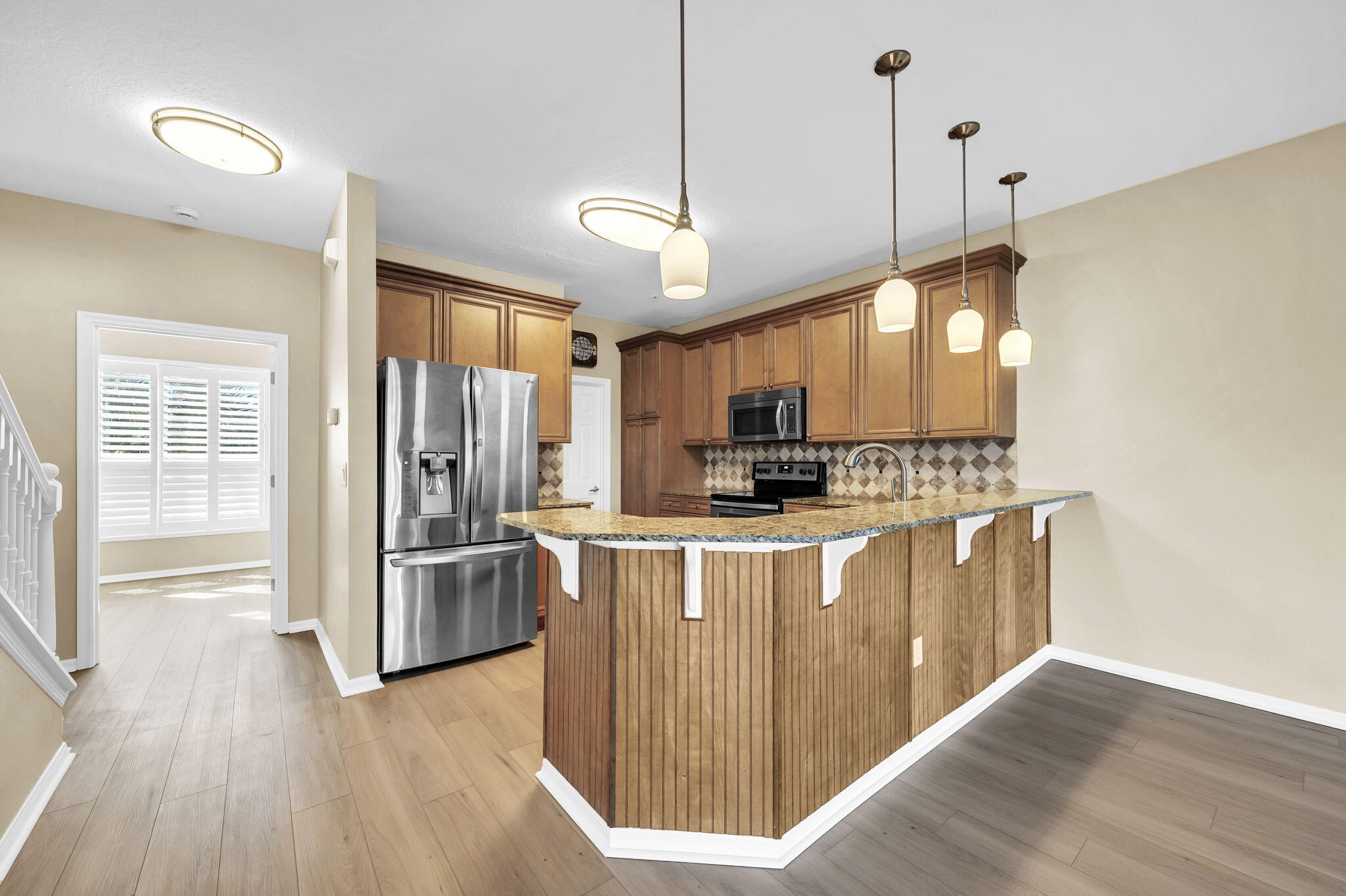 BEACH POINTE T/H - Residential