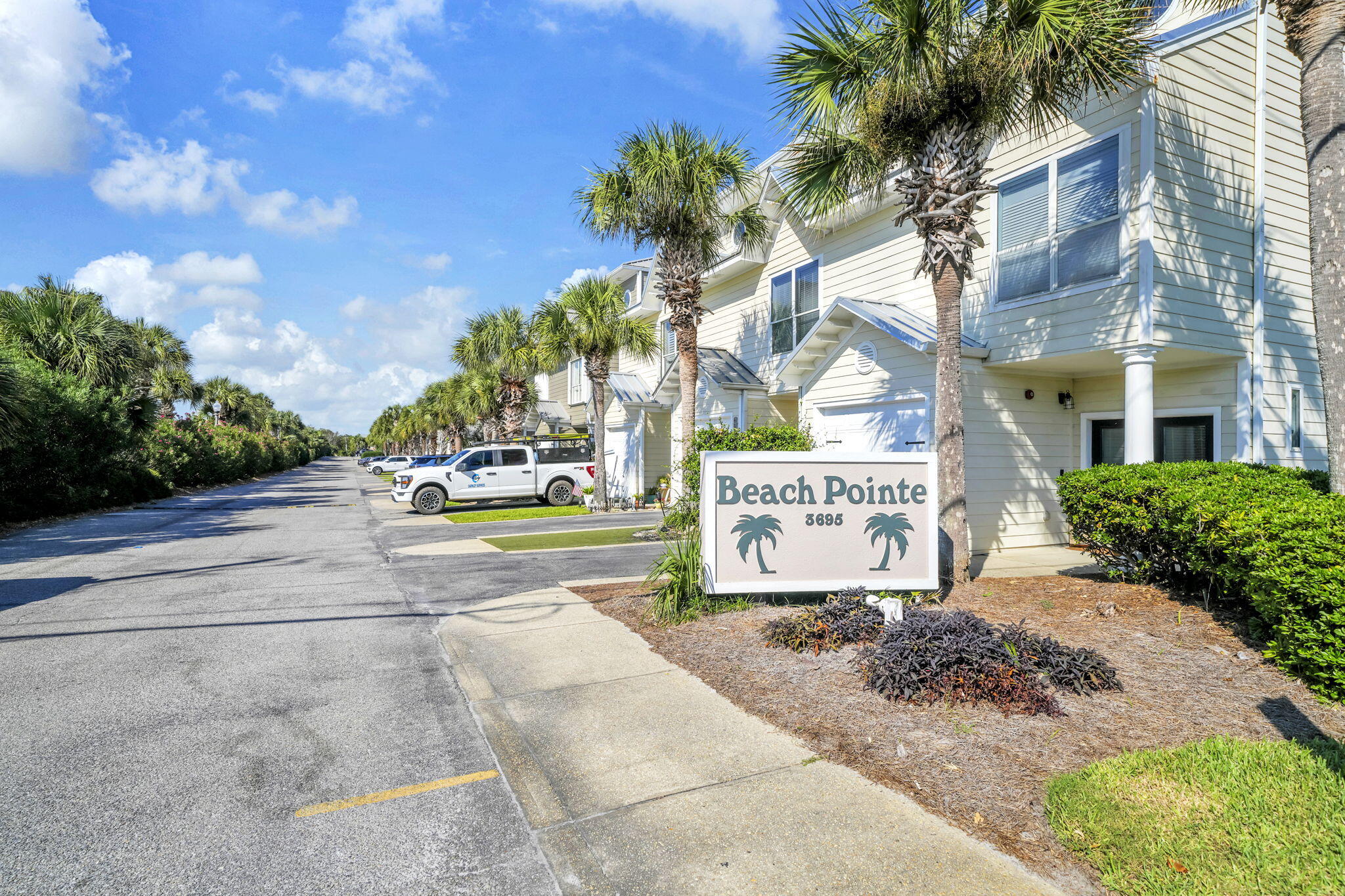 BEACH POINTE T/H - Residential