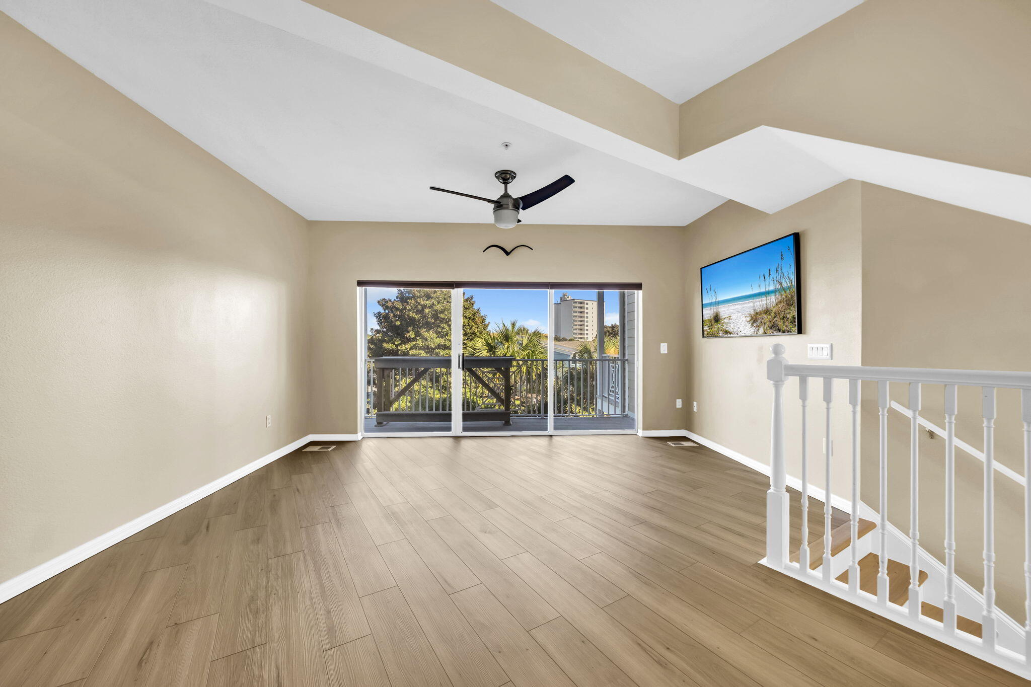 BEACH POINTE T/H - Residential